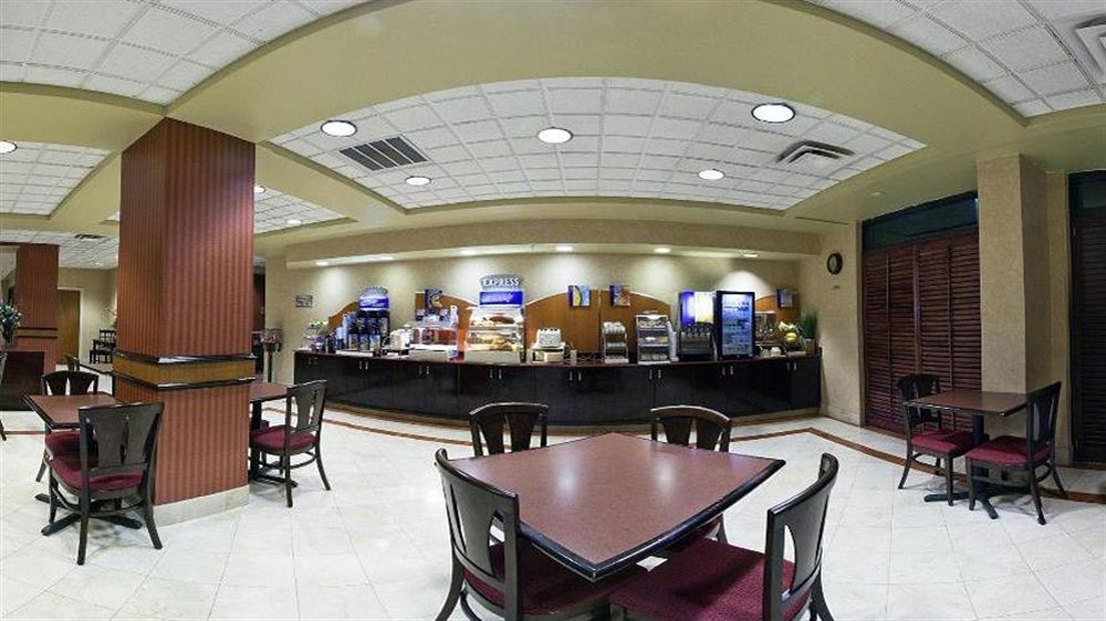 Holiday Inn Express & Suites Austin North Central By Ihg Exterior foto