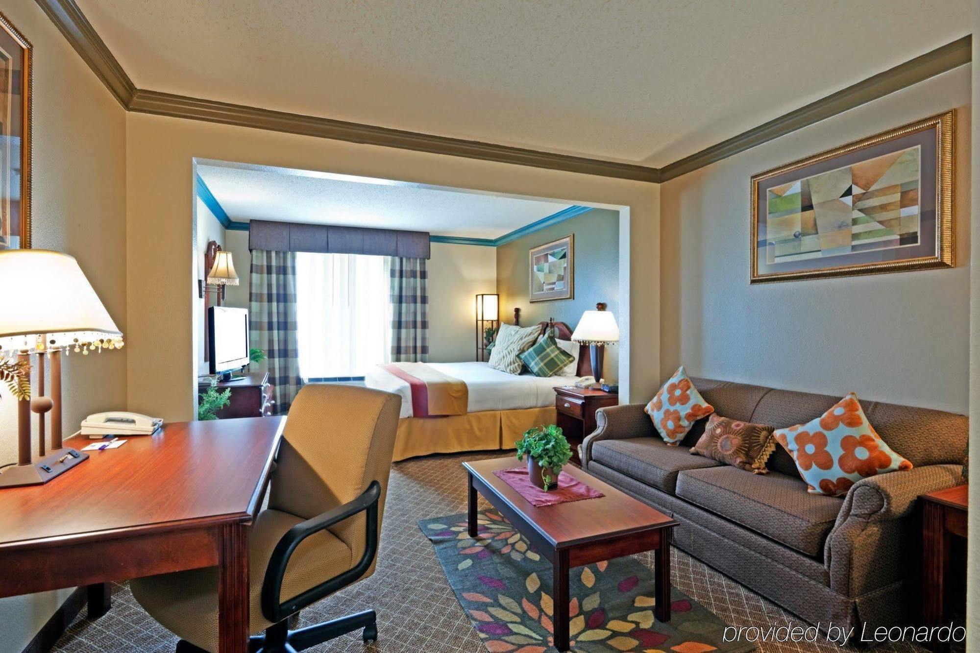 Holiday Inn Express & Suites Austin North Central By Ihg Exterior foto
